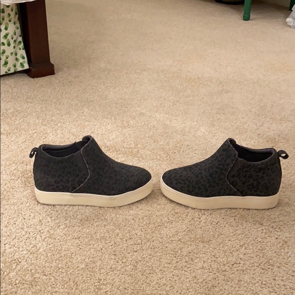 J Slides slip on sneakers - Picture 3 of 5